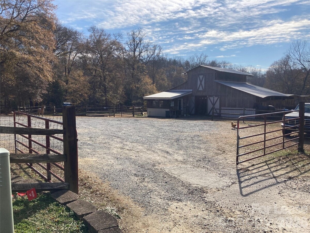 Photo - 8737 Whippoorwill Dr