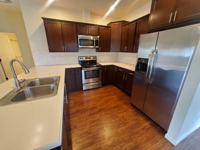 Photo - 312 NE Maple St