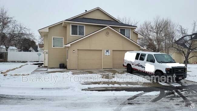 Building Photo - Midland Blvd, 147 N. Unit 102 Rental