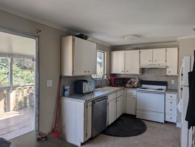 Photo - 8475 S 1575 E