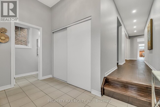 Photo - 40 Britannia Ave E