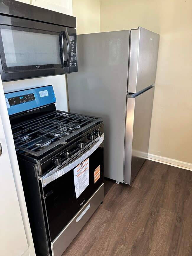 Photo - 1257 Hammel St