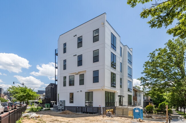 Primary Photo - 930 Kennedy St NW Rental