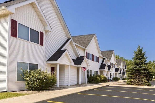 CHARTER OAKS TOWNHOMES