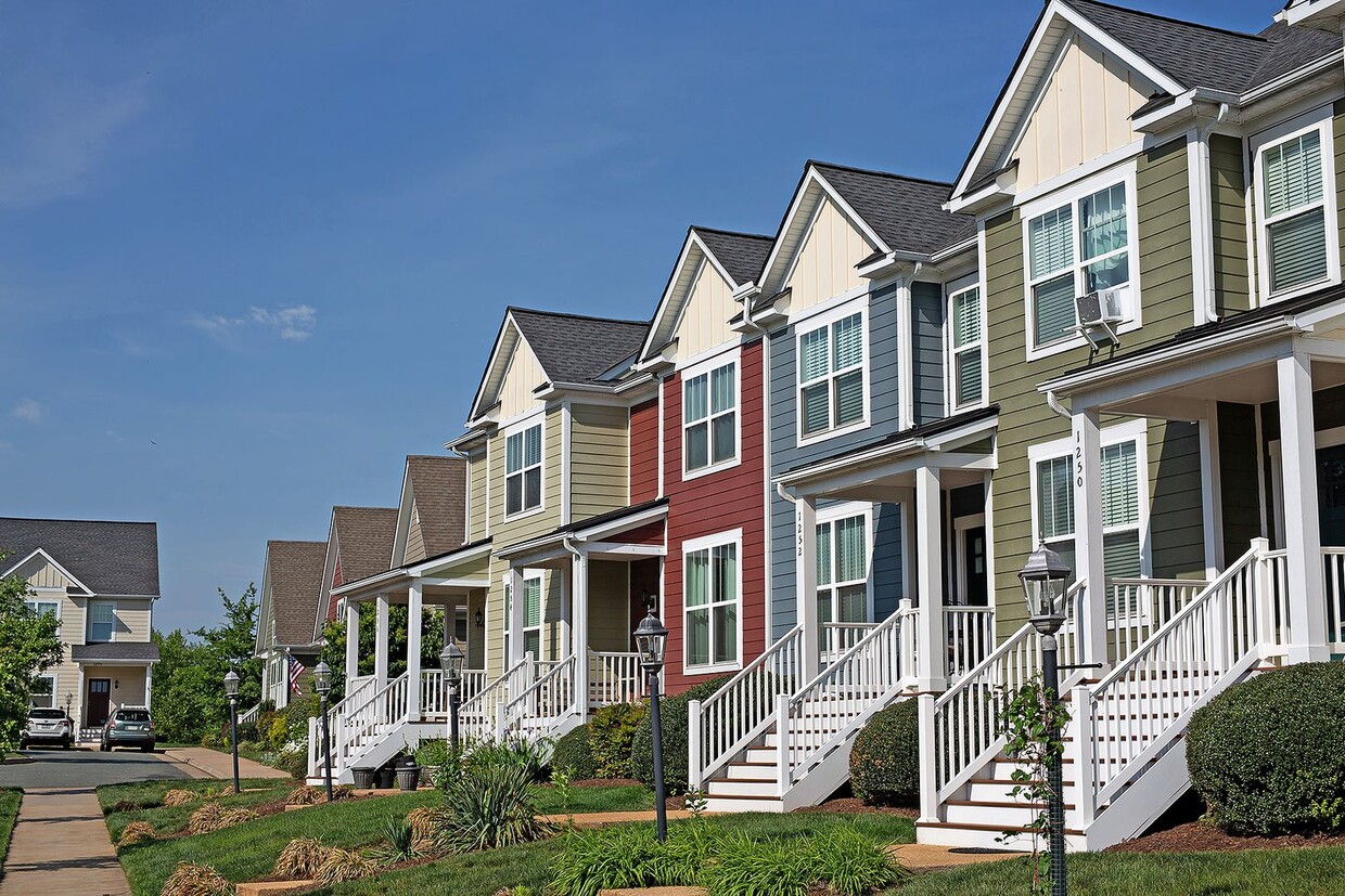 Pet Friendly Western Albemarle Townhome Ne... - Pet Friendly Western Albemarle Townhome Ne...