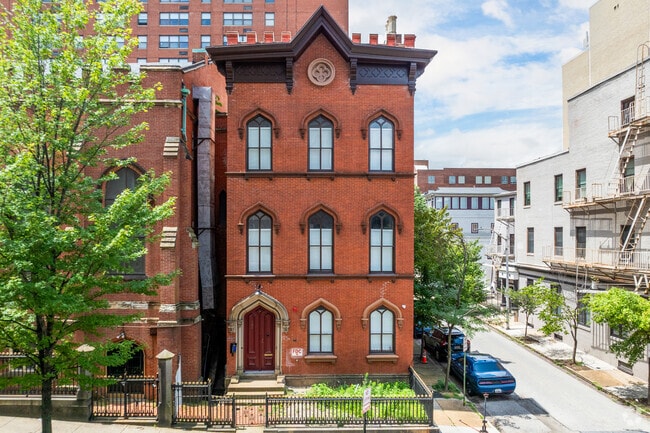 Building Photo - Parsonage Place Apartments