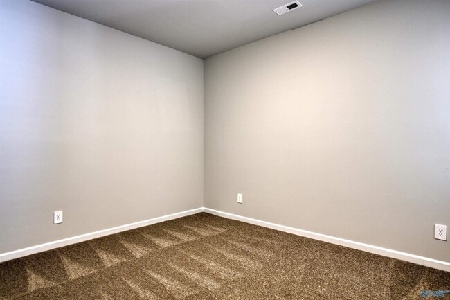 Photo - 6075 Gardner Maples Dr SE