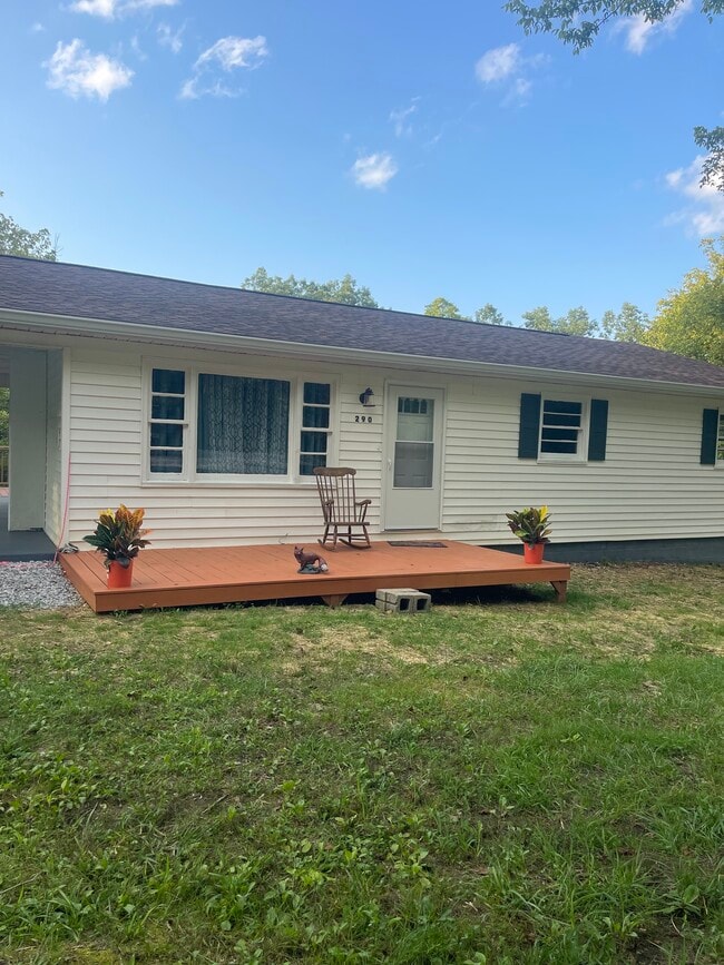 Photo - 290 Mark Lowery Rd