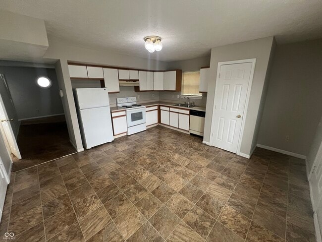 Photo - 3457 N Illinois St