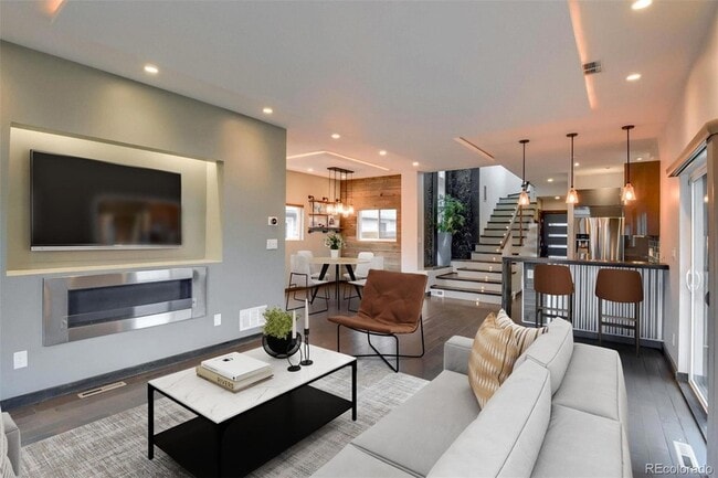 Photo - 2798 S Lincoln St