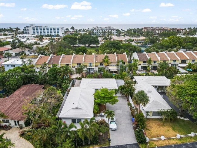 Building Photo - 4512 Sea Grape Dr Unit E2 Rental