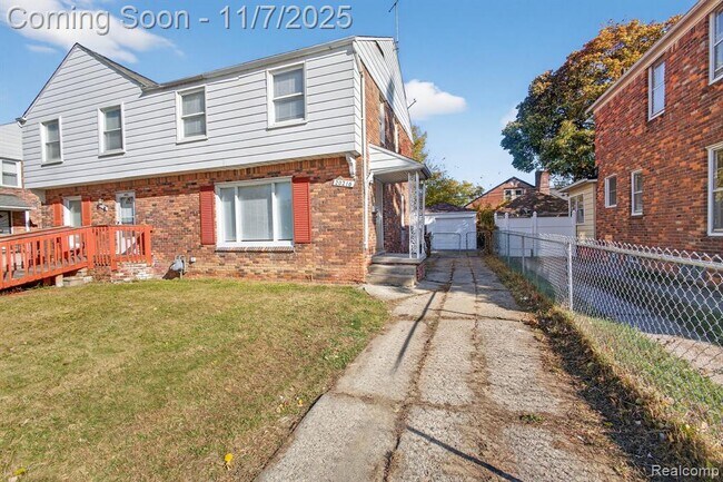 Photo - 20216 Regent Dr