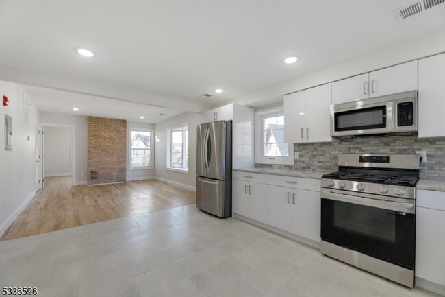 Photo - 401 Franklin St Unit 2