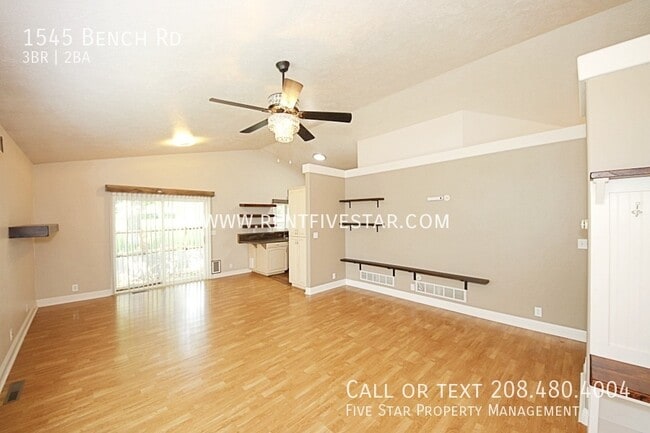 Photo - 1545 Bench Rd