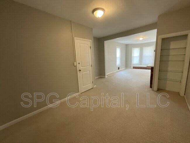 58 E Stevens St Unit 1