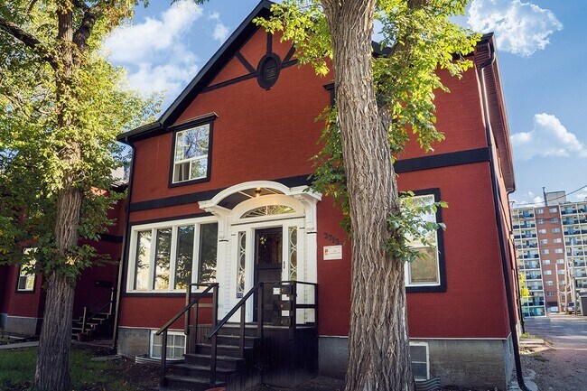 Photo - 2713 15th Av