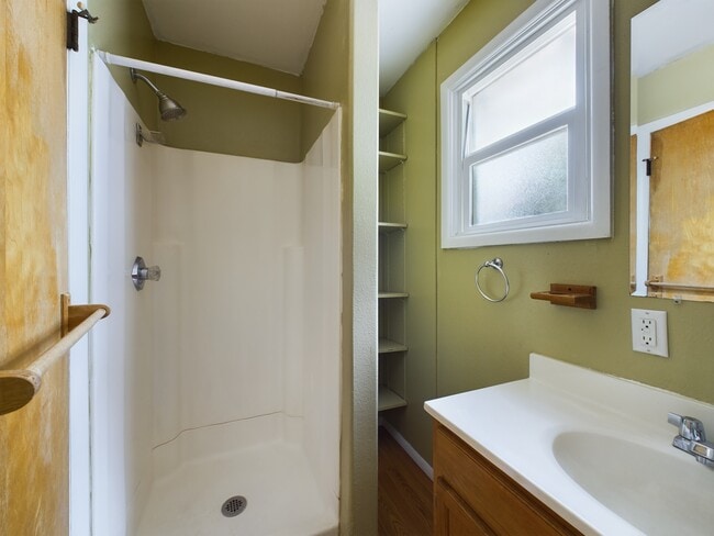 Photo - Bellevue Heights