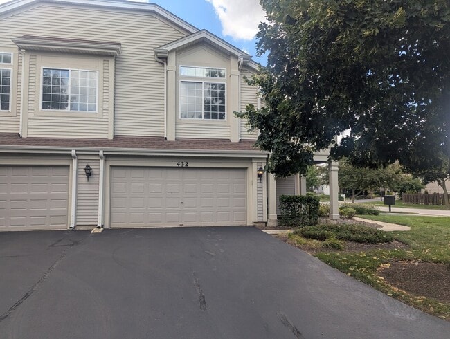 Building Photo - 432 E Thornhill Ln Rental
