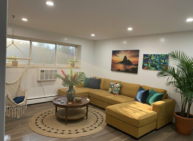 Building Photo - 195 Salem St Unit 14