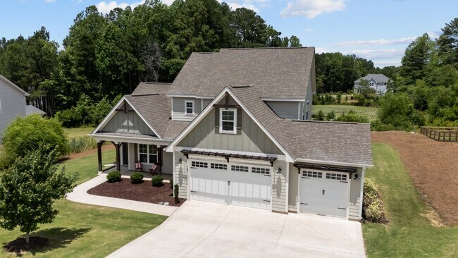 130 Amelia Dr