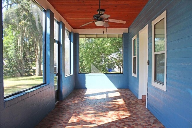 Photo - 1718 E Elm Rd
