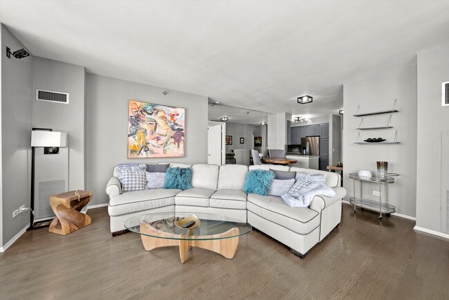 Photo - 435 W Erie St Unit 1708