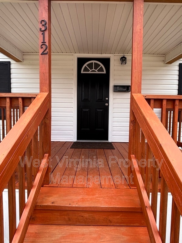 Photo - 312 Highland St