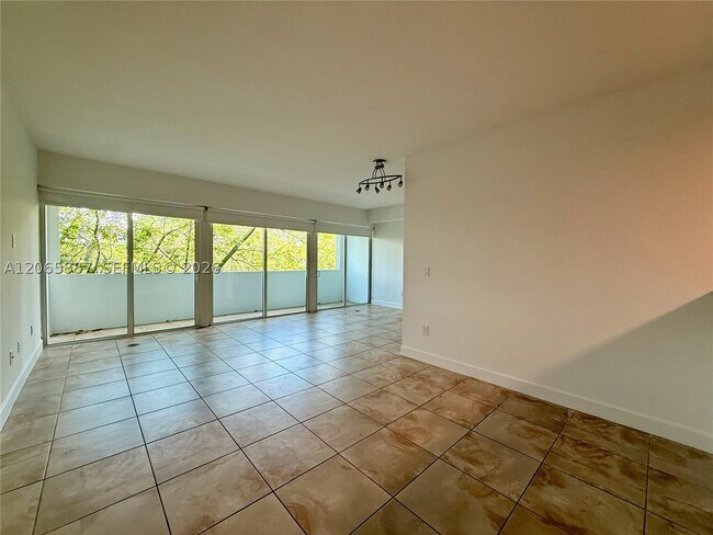 Photo - 2694 Inagua Ave Unit 404