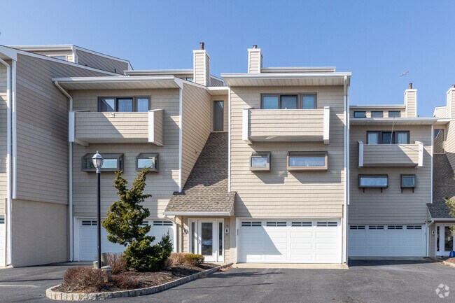 Entrance - Chris Landing