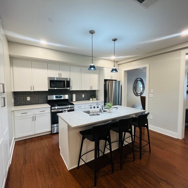 Photo - 380 Harvard St Unit 1