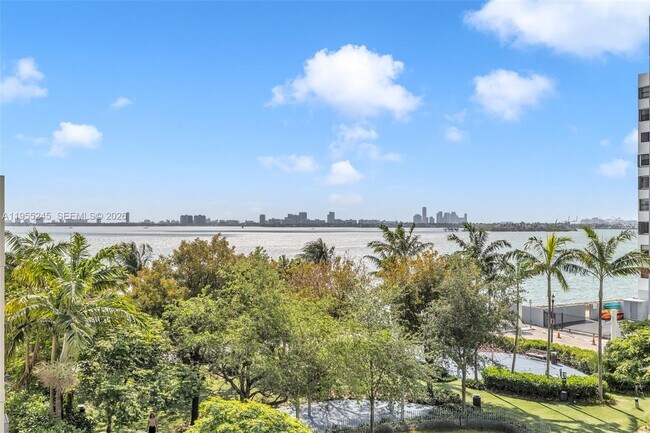 Photo - 650 NE 32nd St Unidad BH4