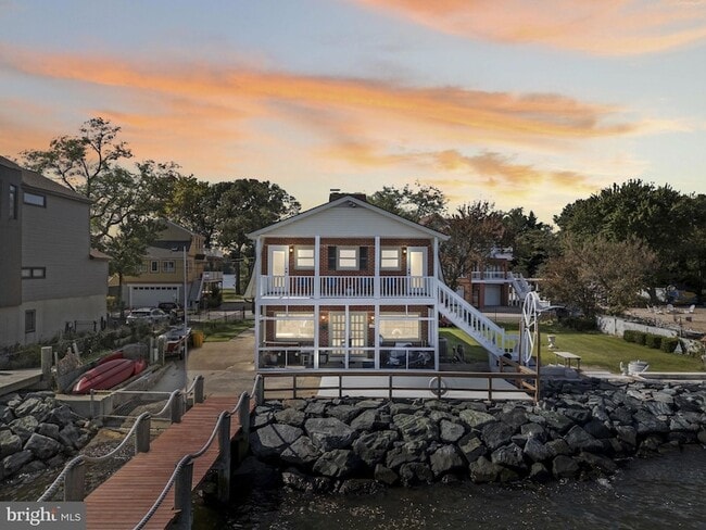 Photo - 2112 Lake Dr