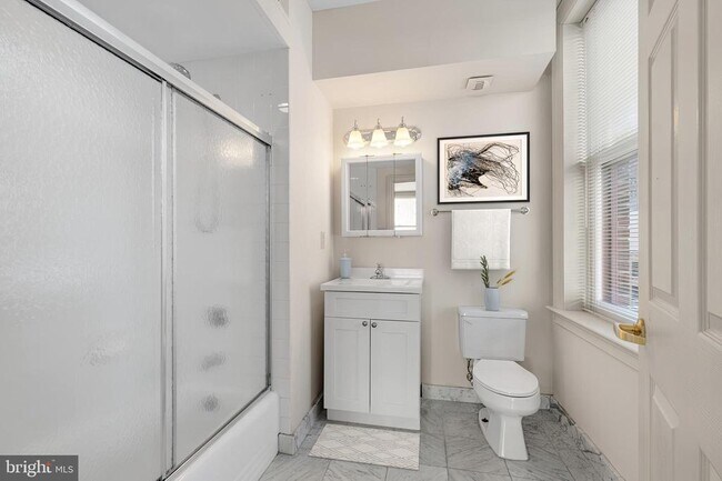 Photo - 204 S 17th St Unit 10C