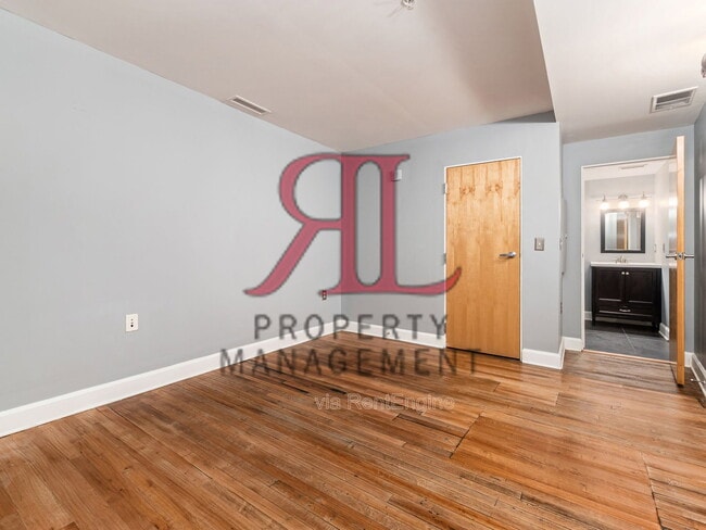 Photo - 106 N High St Unit 101