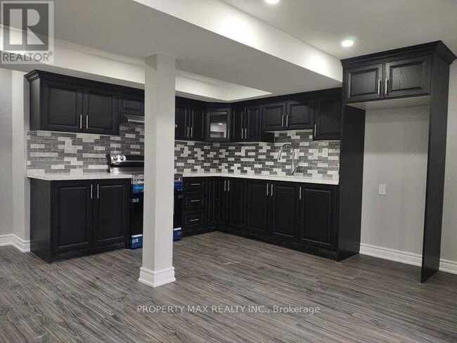 Photo - 117 Luella Crescent