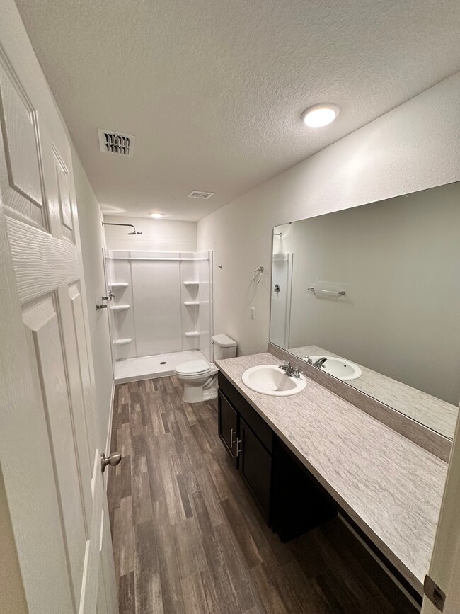 Photo - 108 Maple Dr