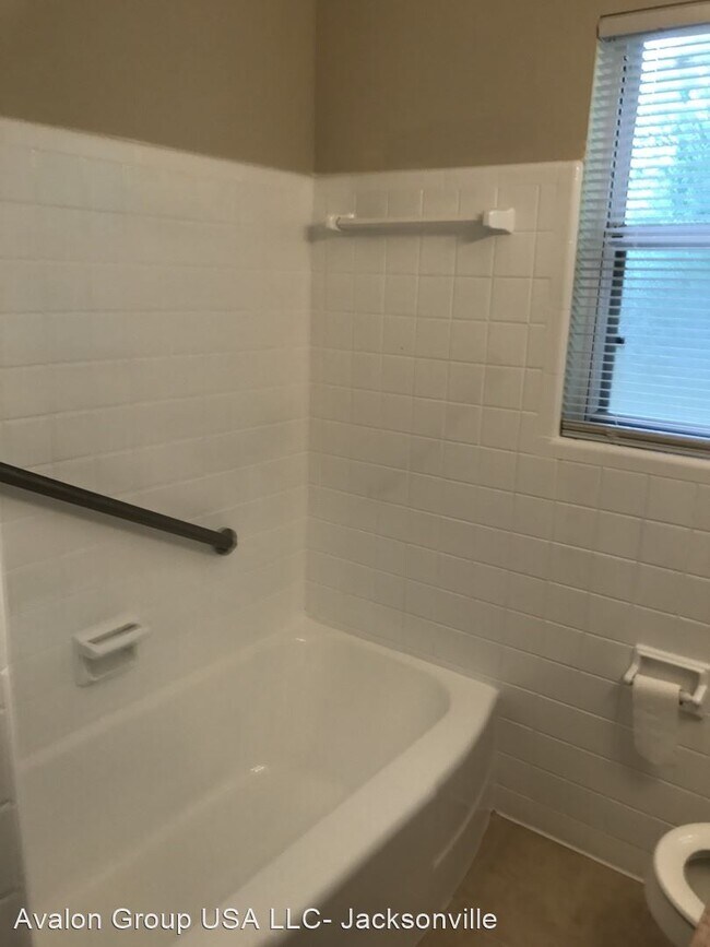 Photo - 3 br, 2 bath House - 5433 Oliver street S