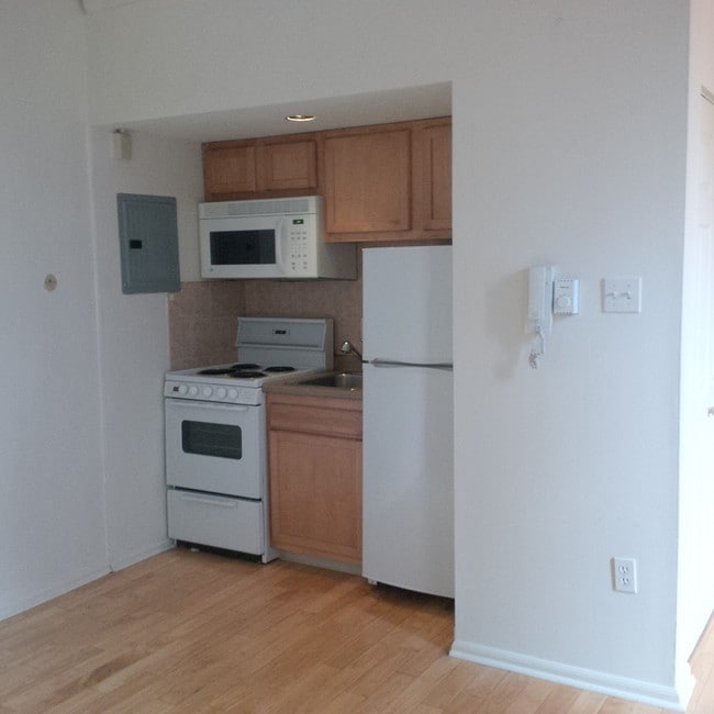 Photo - 1814 Spruce St Unit 2M
