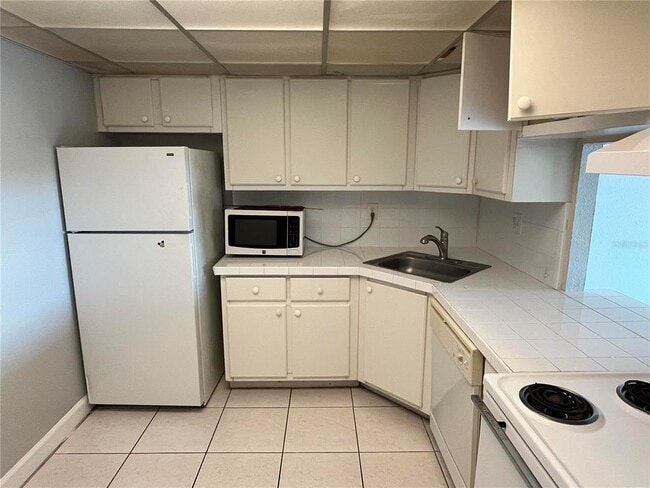 Photo - 2760 Coconut Bay Ln Unidad 235 (3E)