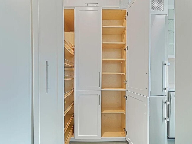 Photo - 460 E 79th St