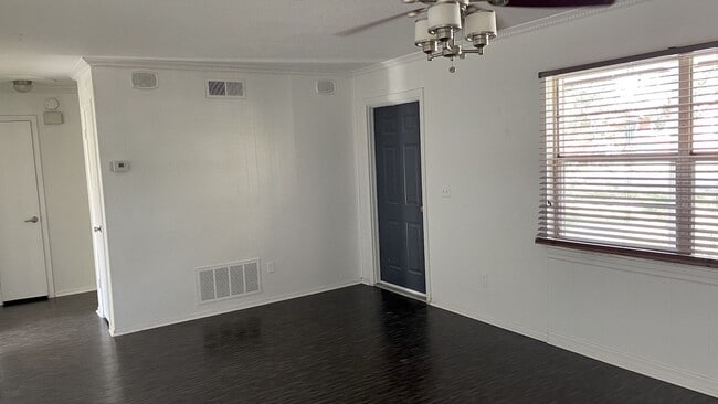 Photo - Quaint 2/1 House in Casselberry with New Floors