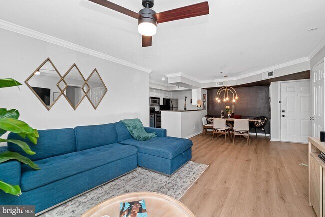 Photo - 3315 Wyndham Cir Unidad 2222