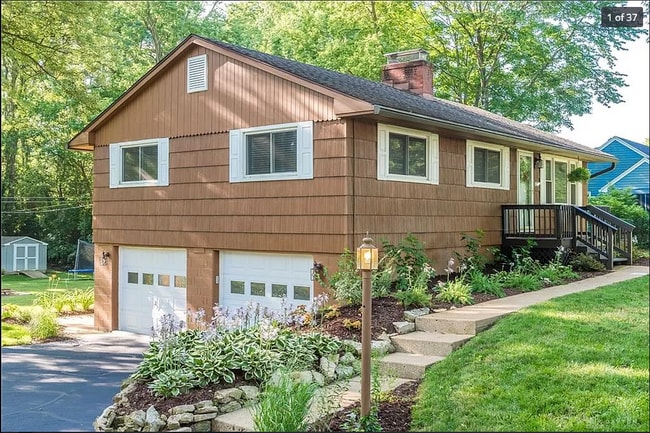 Building Photo - 1086 Meadow Dr Rental