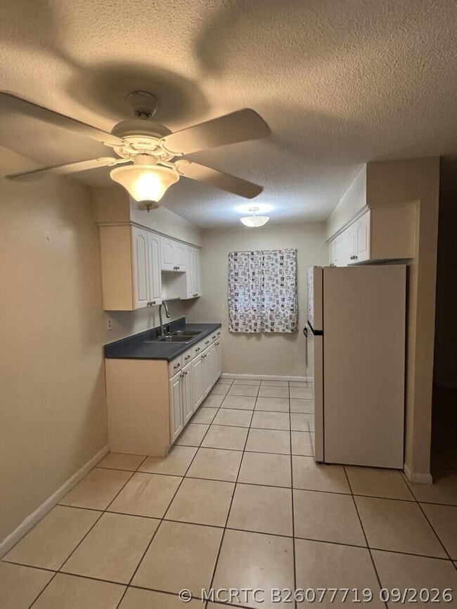 3118 SW 15th Ave Unit E