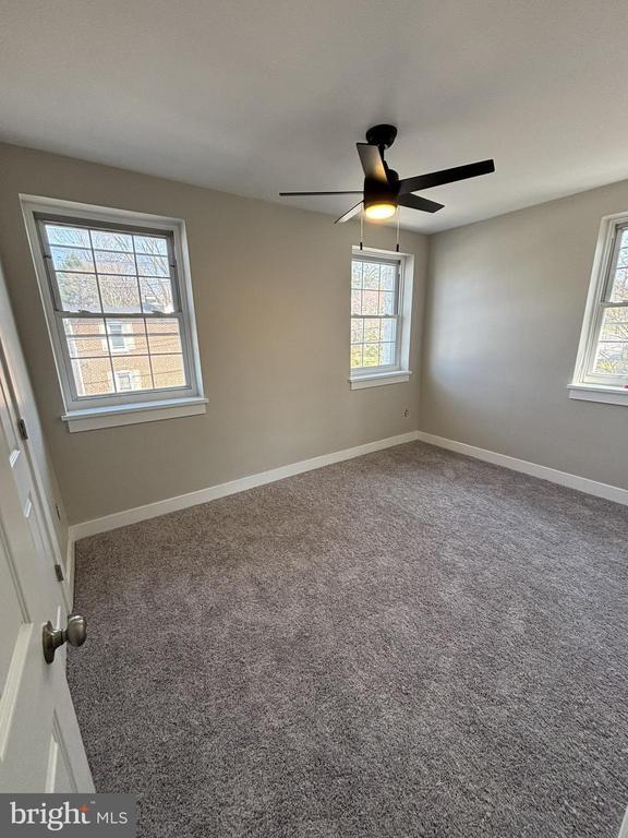 Photo - 18 W 5th St Unidad C