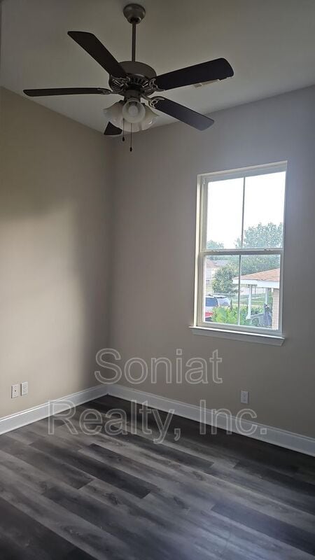 Photo - 4749 Eastview Dr