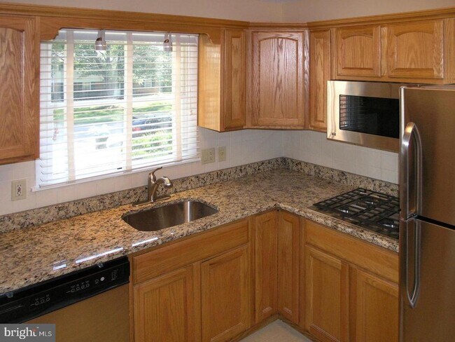 Photo - 2626 Bowling Green Dr