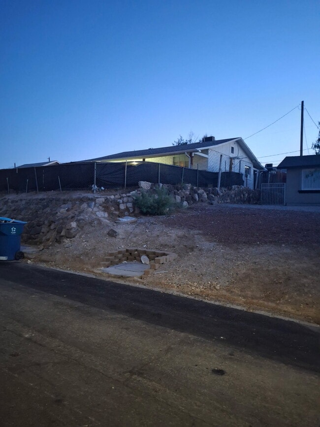 Photo - 415 N 13th St Unit B