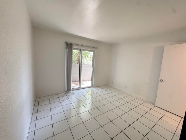 Photo - 1100 S Lake Dr Unit 9