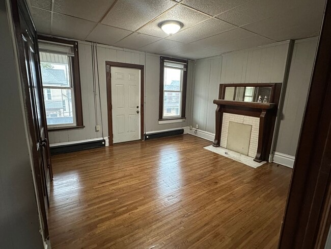 Photo - Indianola Ave 1574-1580 MLR Unidad 1578